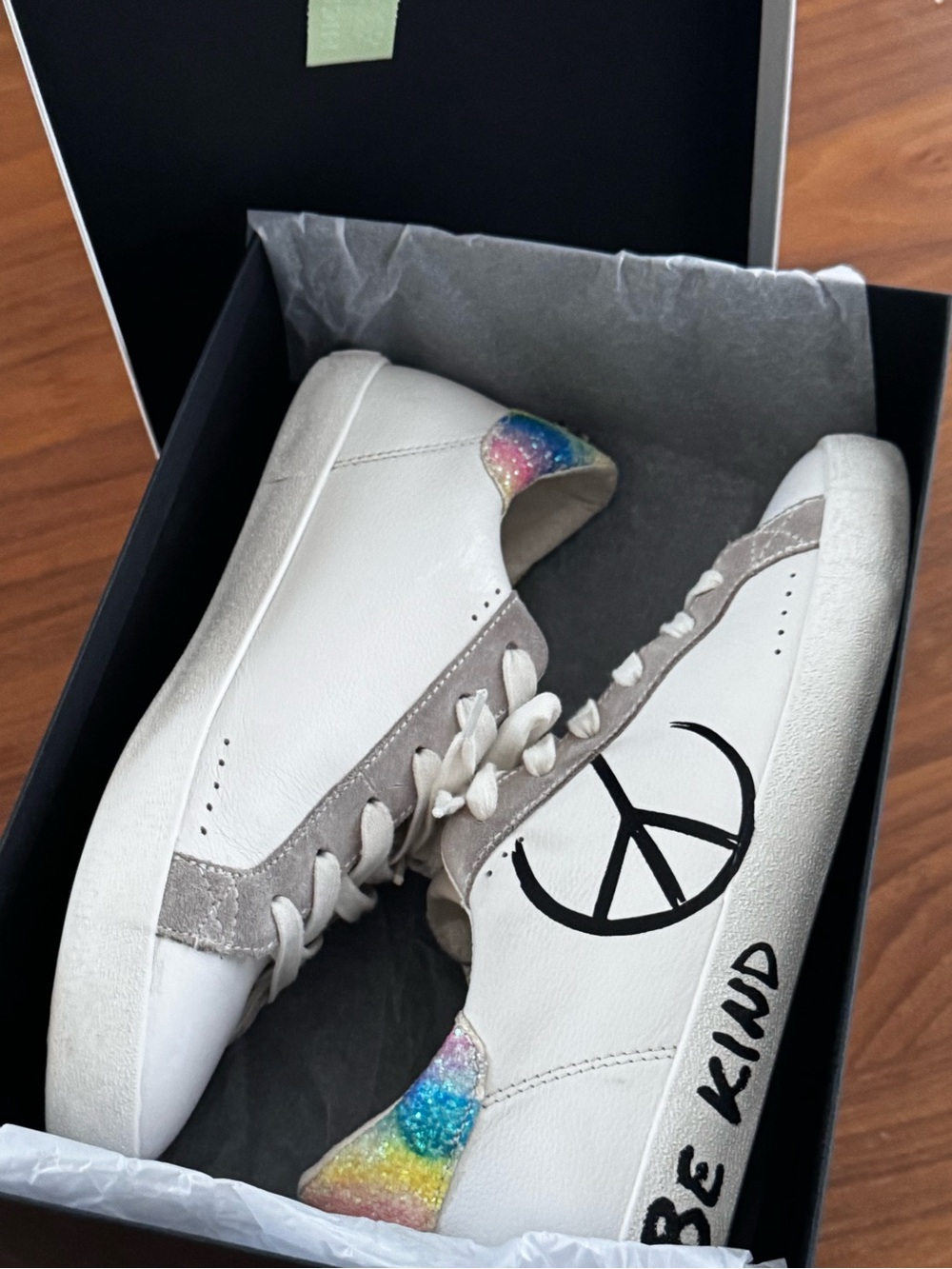Kurt Geiger London Womens Lexi Eagle White Casual And Fashion Sneakers Size 8